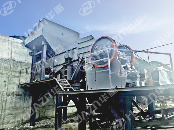 西藏兩條鵝卵石破碎線順利投產