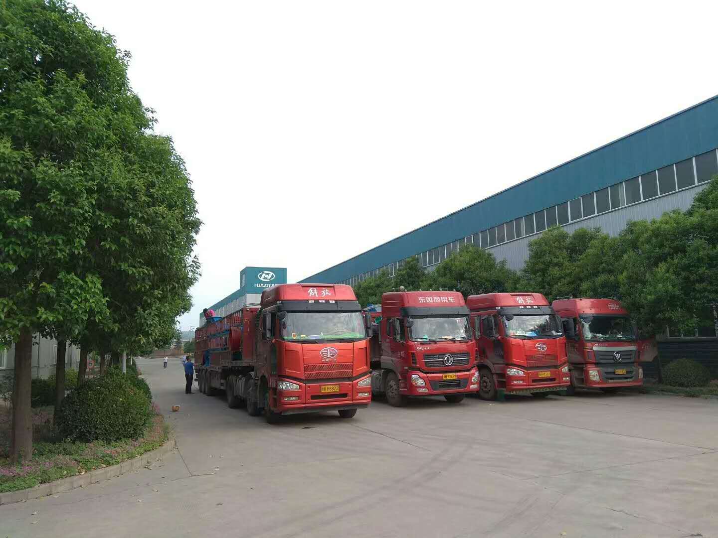 發(fā)往廣西的2000t/h的砂石骨料設(shè)備   等待用戶的簽收