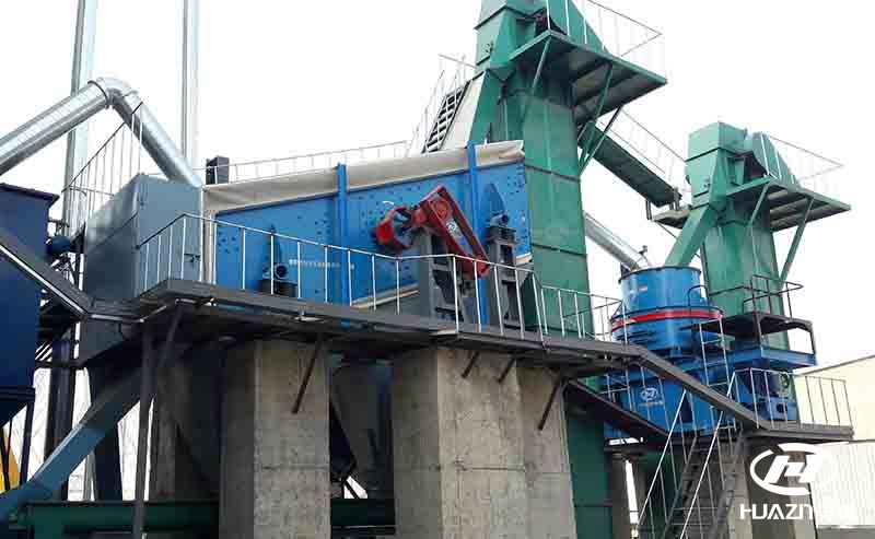 洛陽大華立式?jīng)_擊破碎機和振動篩用于年產(chǎn)30萬砂漿項目