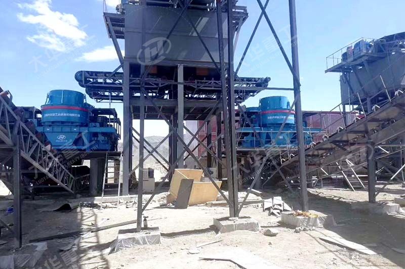 立式沖擊破碎機使用現場